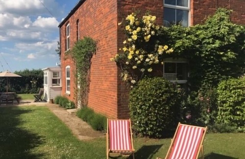 Sea Palling Cottage | Dairy Barns Holiday Cottages