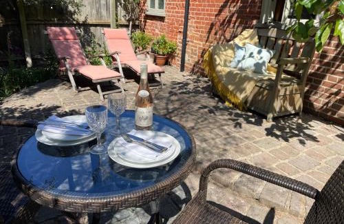 Attleborough Bed & Breakfast | Dairy Cottage Luxury B&B