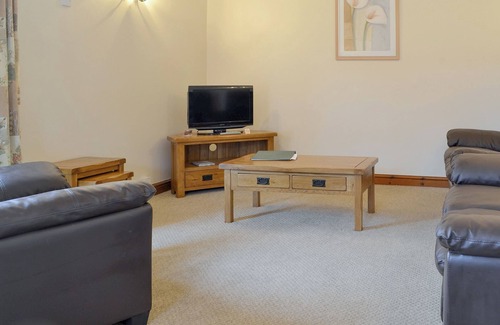 Foxley Cottage | Dairy Cottage - UKC3735