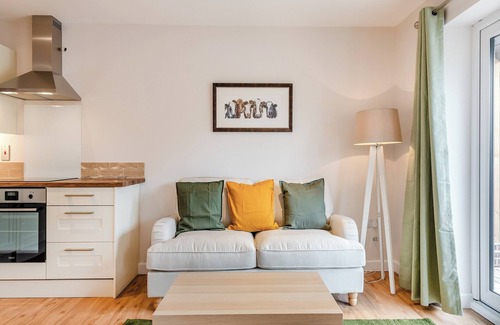 Alderbury Cottage | Dairy Cottage-UKC5158