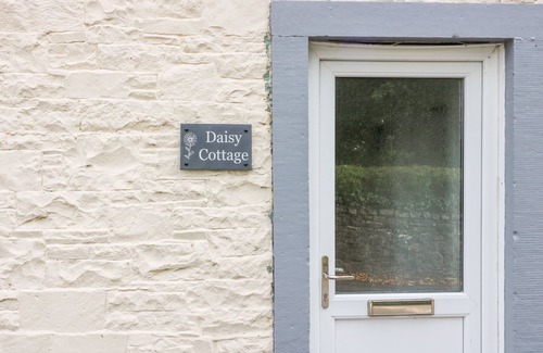 Moffat Cottage | Daisy Cottage