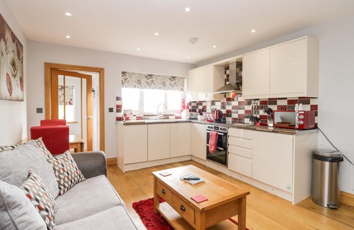 Newton in Furness Cottage | DAISY COTTAGE, romantic, luxury holiday cottage in Aldingham