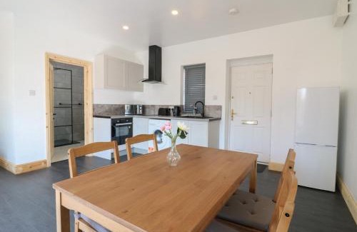 Earls Barton House | Daisy
