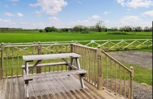 Kirk Sandall House | Daisy Glamping Pod