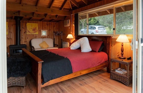 Bonnie Doon Cabin | Daisy Hill Lodge Bonnie Doon The Boat House