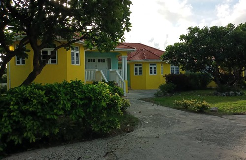 Sterling House | Daisy - Home Away Home near the Beach
