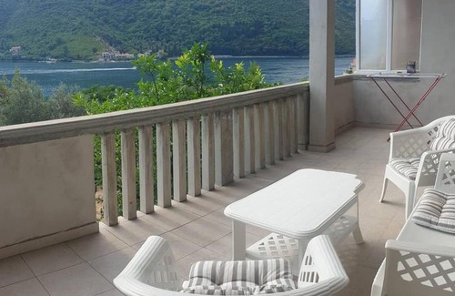 Lepetane Apartment | Daisy