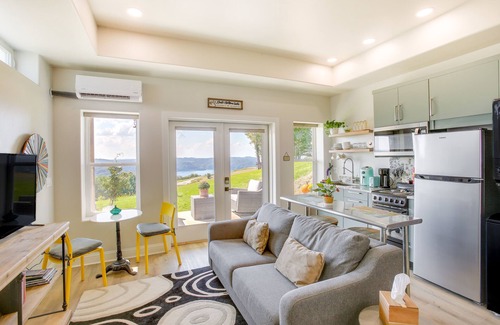 Hilham Apartment | ‘Dale Hollow Sunset Studio’ w/Incredible Views!