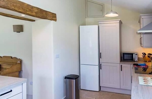 Fourstones Near Bentham Cottage | DALE HOUSE FARM COTTAGE, family friendly in Chapel-Le-Dale