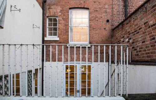 Leamington Spa Apartment | Dale Street Apartments Suite