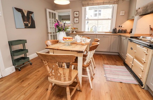 Linton-in-Craven Cottage | DALES COTTAGE, pet friendly, with open fire in Linton