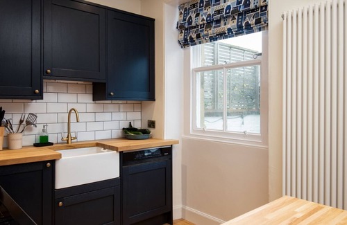 Peebles House | Dalgety, Peebles - sleeping 8 guests in 4 bedrooms