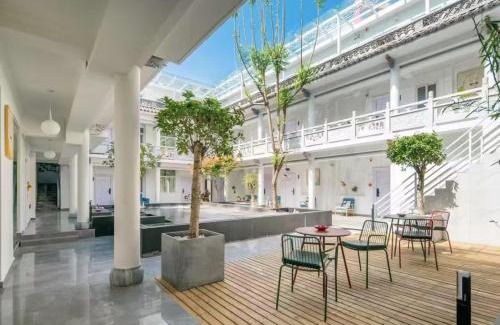 Dali Ancient Town Hotel | Dali Ancient Town Center White Day Youth Hotel