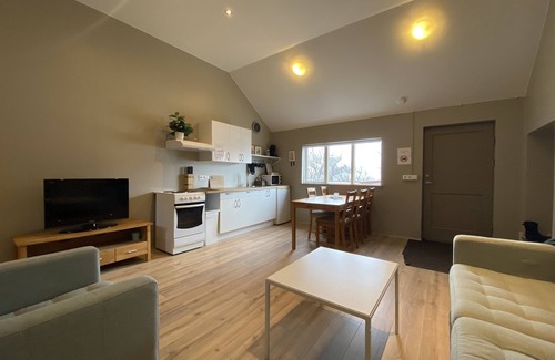 Kirkjubaejarklaustur City Center House | Dalshöfði Guesthouse