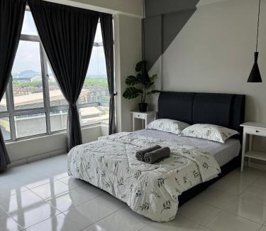 Taman Sri Muda Apartment | Damai Vacation Stay 7 pax 3 Free Parking
