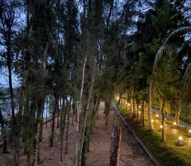 Uluberiya Resort | Damodar River Retreat, Uluberia