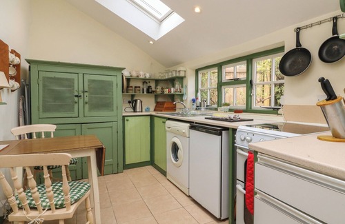 Nether Stowey Cottage | DAMSON COTTAGE, pet friendly, with open fire in Nether Stowey