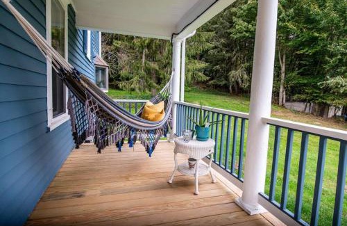 Jeffersonville House | Dancing Doe Estate - Delaware Valley Escape with Wood Stove and Hot Tub