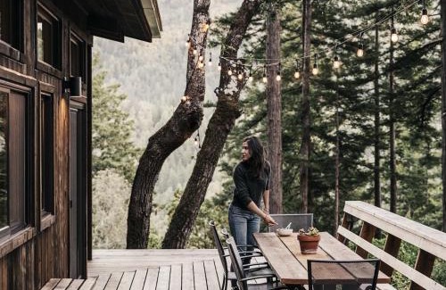 East Glacier Park Village House | Dancing Lady Mountain Haven