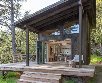 East Glacier Park Village House | Dancing Lady Mountain Haven