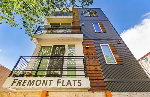 Fremont Apartment | Dancing Wings Retreat Walker Paradise