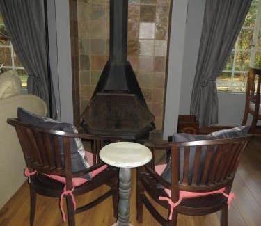 Thembisile Apartment | Dandelion Cottage