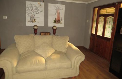 Thembisile Apartment | Dandelion Cottage