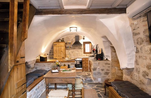 Koita House | Dandy Villas Mani - Old Tower House - Fireplace - Pool