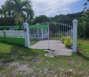 Gros Islet House | Dane Tropical Cottage