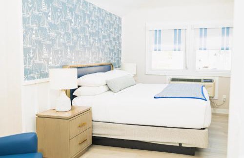 Port Jefferson Hotel | Danfords Hotel & Marina