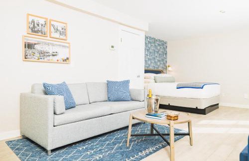Port Jefferson Hotel | Danfords Hotel & Marina