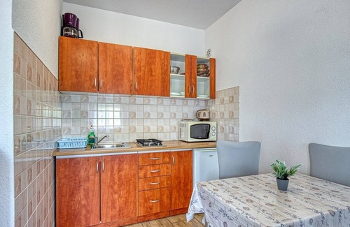 Pula Apartment | Danka with Shared Pool/One bedroom A1