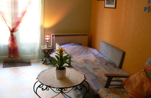 Limoges Bed & Breakfast | Dans le Jardin, Chez Françoise