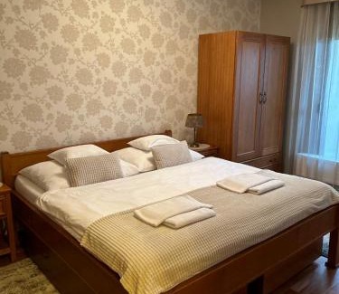 Vizafogo Apartment | Danube Terrace Elegant with 2 Bedroom and Private Parking