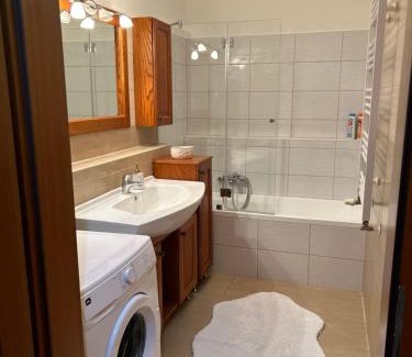 Vizafogo Apartment | Danube Terrace Elegant with 2 Bedroom and Private Parking