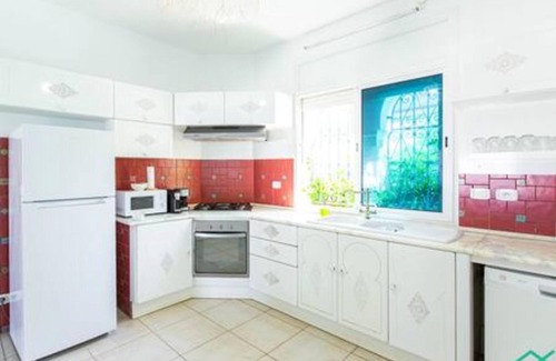 Rafraf House | Dar Barsha: Beach front white sand and happiness