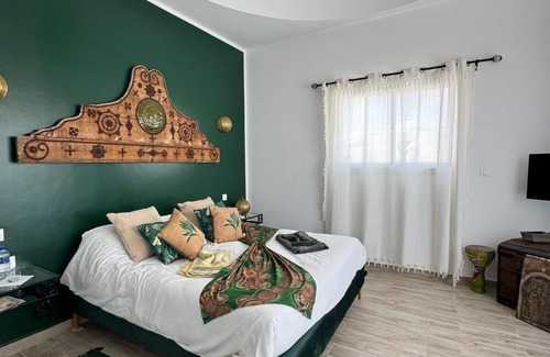 Playa Sidi Mehrez Bed & Breakfast | Dar El Kahina Djerba guest house -Suite Emeraude- located 300m from the beach