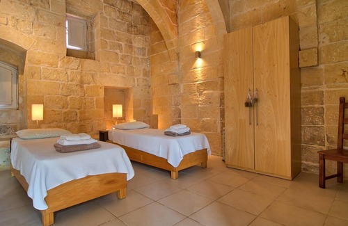 Xewkija House | Dar tal-Moghoz - Five Bedroom House