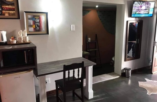 Trichardt Bed & Breakfast | Dara Guest House