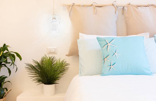 Santa Lucia Apartment | Darsena Sunset Apartment by Wonderful Italy