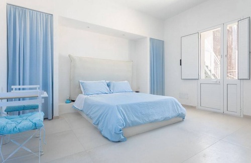 Santa Lucia Cabin | Darsena Sunset Suite II by Wonderful Italy