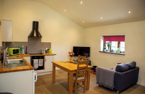 Okehampton Cottage | DARTMOOR INN, pet friendly, character holiday cottage in Sourton Down