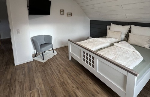 Hofen House | Das Traumhaus für Urlaub in der Eifel. Wellness & Natur für Familie und Freunde!