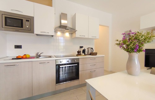 Dascio Apartment | Dascio Paradise Roof Terrace Holiday Apartment on the Lake with Pool