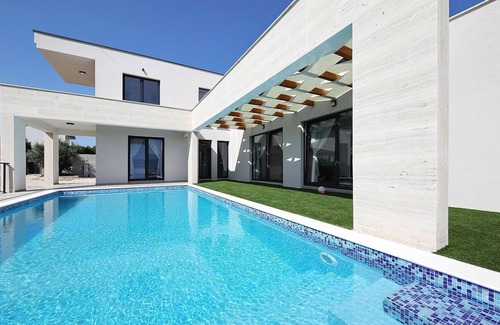Podgradina Villa | Dasi, Posedarje, Kroatien