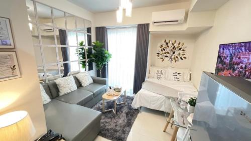 Poblacion District Apartment | Davao Inspiria Condominium units with balcony beside Abreeza Mall