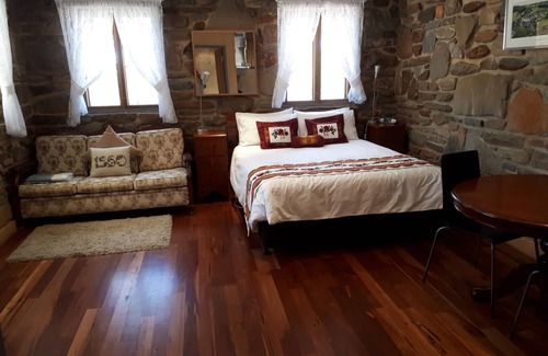 Jutland Bed & Breakfast | Dawn Cottage at 1860 Wine Country Cottages