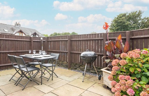 Backbarrow House | Dawn Cottage - Two Bedroom House, Sleeps 4