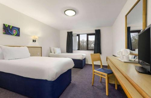 Bridgend Hotel | Days Inn Bridgend Cardiff