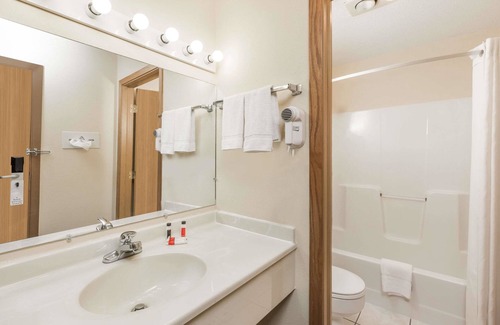 Atlantic Hotel | Days Inn by Wyndham Atlantic